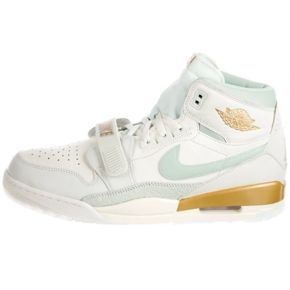 Nike Air Jordan Legacy 312 Sneakers
